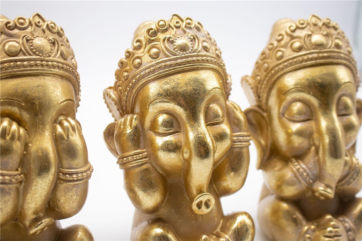 Ganesha Trio dourado