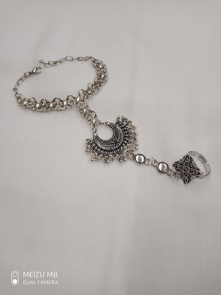 Hand Cuff Prateada