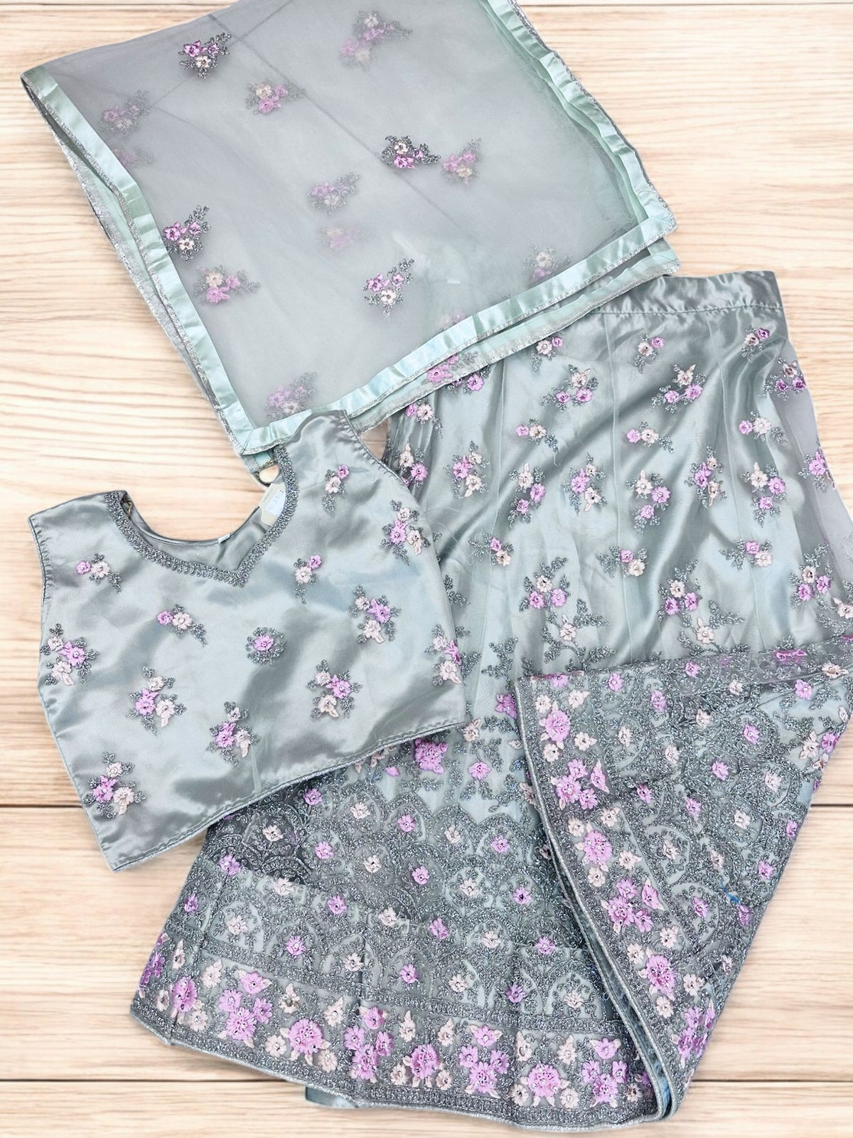 Lehenga choli criança