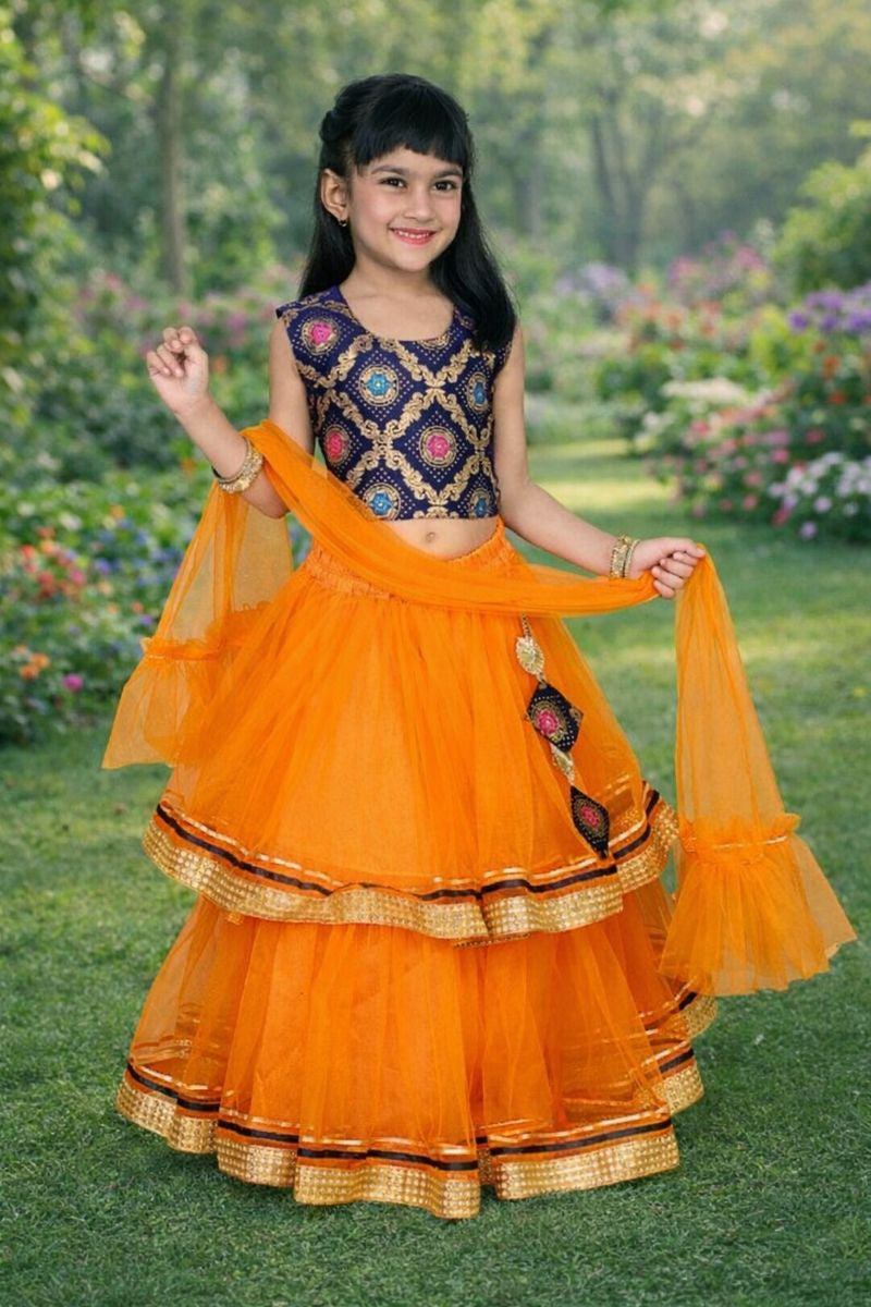 Lehenga choli criança