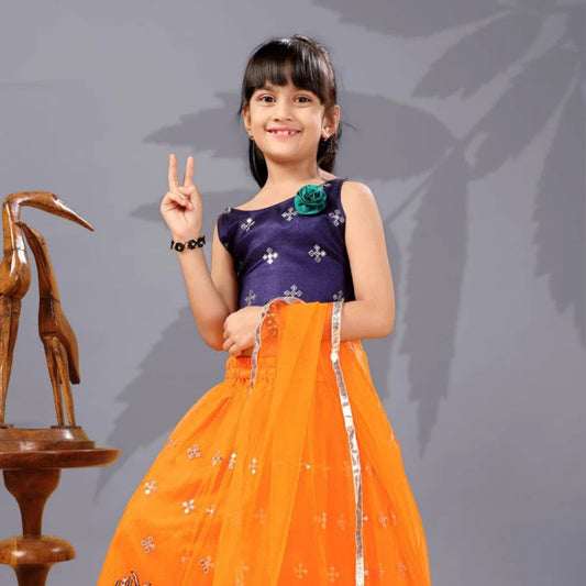 Lehenga choli criança